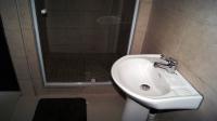 Bathroom 1 - 14 square meters of property in Queensburgh