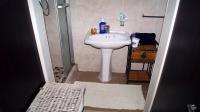 Bathroom 1 - 14 square meters of property in Queensburgh