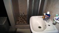 Bathroom 1 - 14 square meters of property in Queensburgh