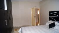 Bed Room 1 - 35 square meters of property in Queensburgh