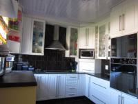 Kitchen of property in Hunters Retreat