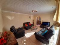 Lounges of property in Mohlakeng