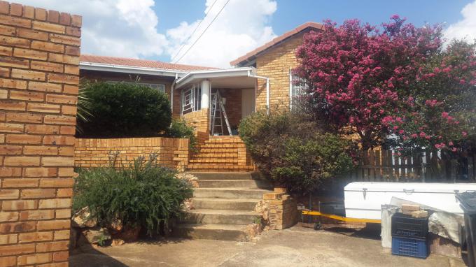 3 Bedroom House for Sale and to Rent For Sale in Noordheuwel - Private Sale - MR226940