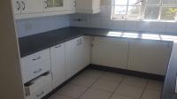 Kitchen - 23 square meters of property in Noordheuwel