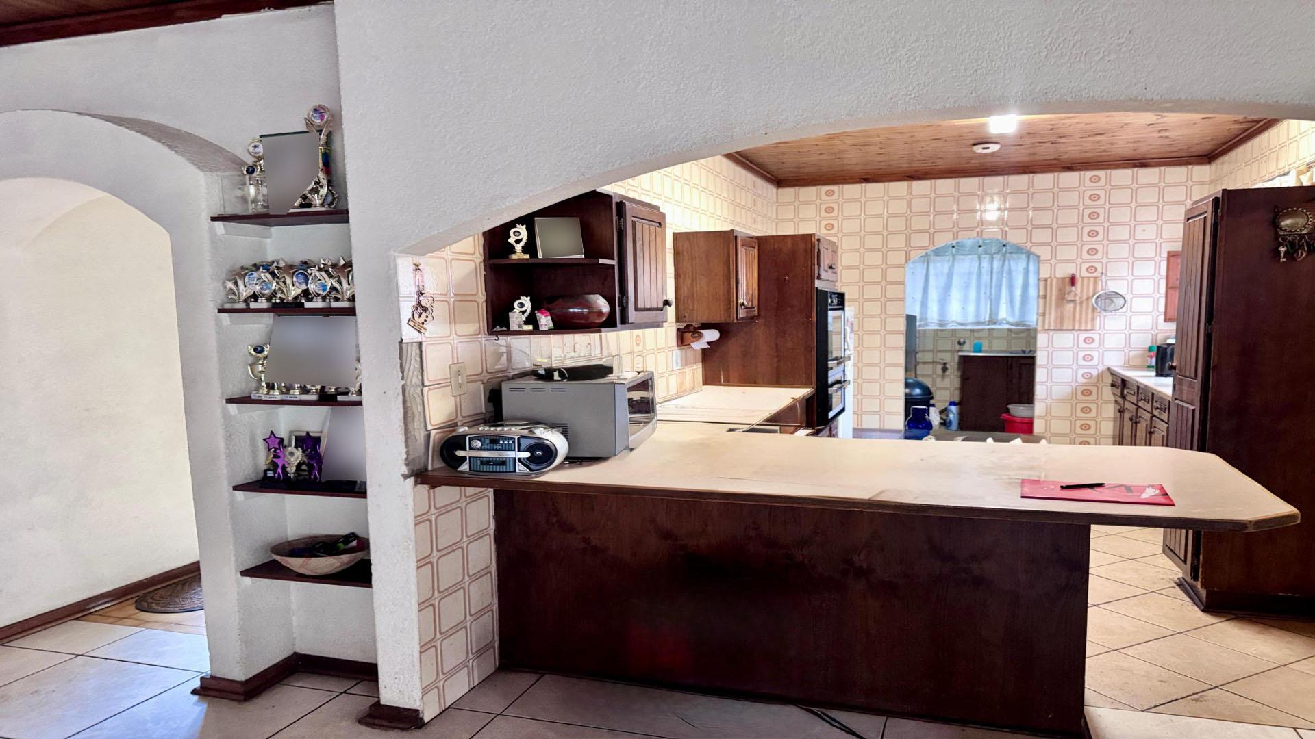 Kitchen of property in Brackenhurst