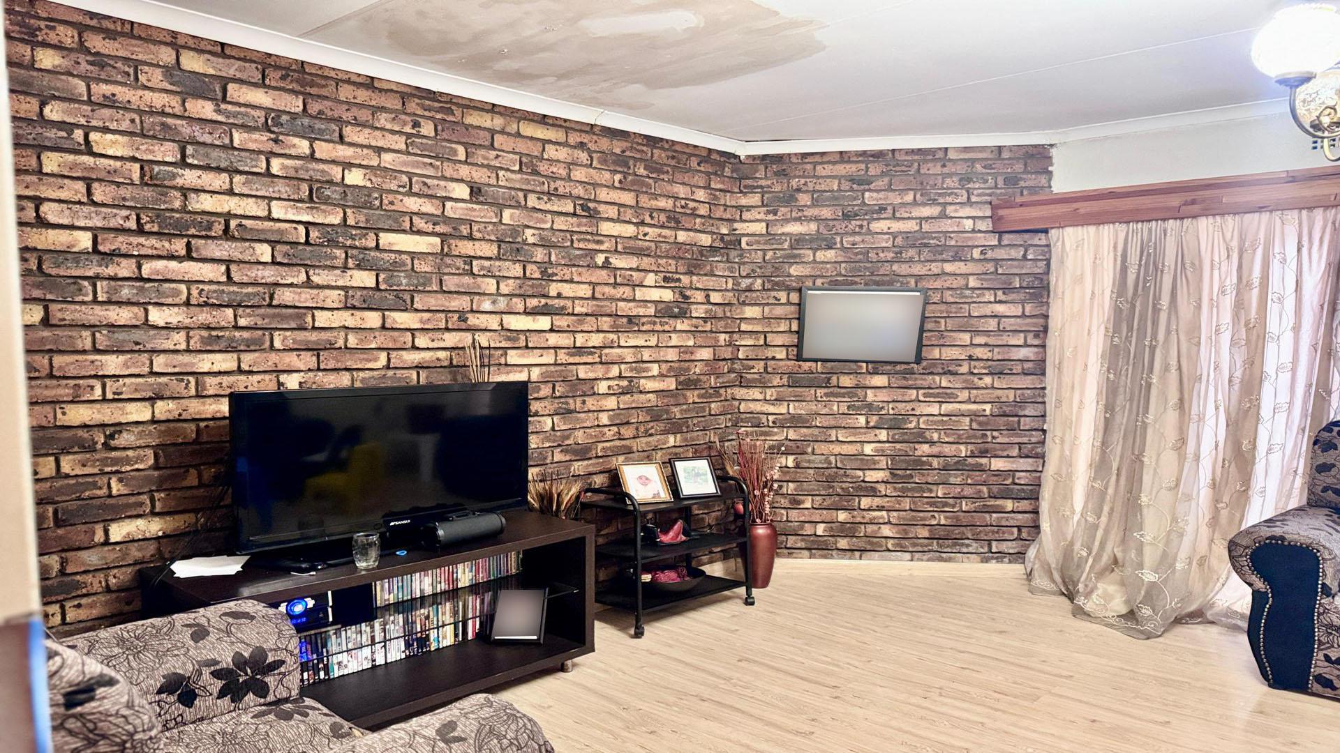 Lounges of property in Brackenhurst