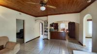 Informal Lounge - 30 square meters of property in Brackenhurst