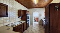 Kitchen - 15 square meters of property in Brackenhurst