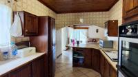 Kitchen - 15 square meters of property in Brackenhurst