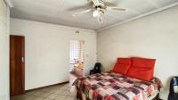 Main Bedroom - 23 square meters of property in Brackenhurst