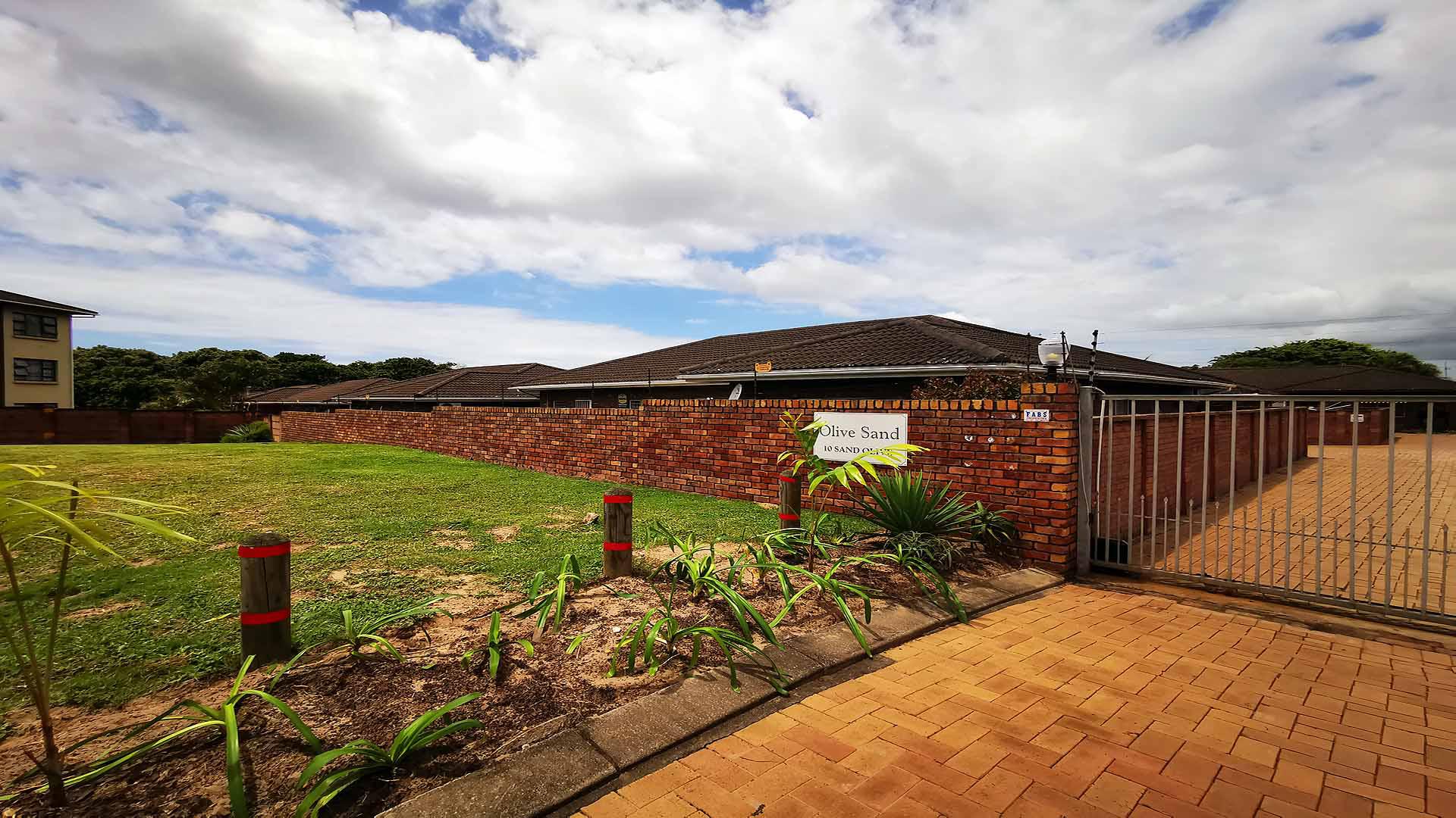 Front View of property in Arboretum