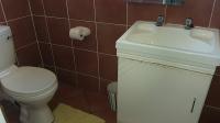 Main Bathroom - 4 square meters of property in Northgate (JHB)