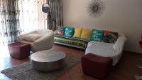 Lounges - 22 square meters of property in Northgate (JHB)