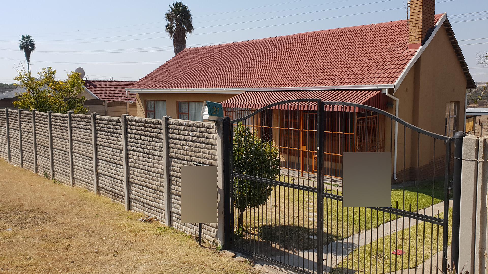 Front View of property in Birchleigh