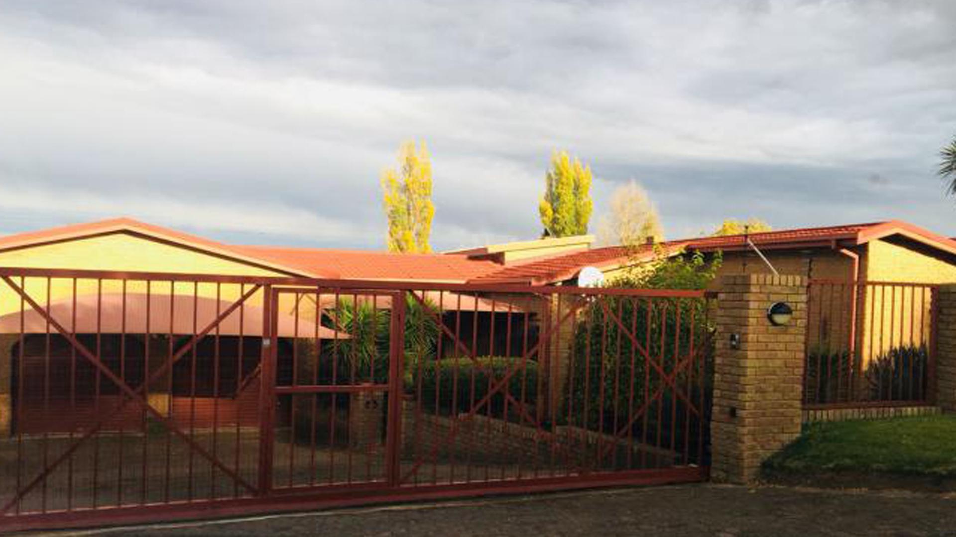 Front View of property in Harrismith