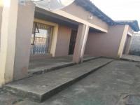 Front View of property in Ezakheni B