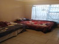 Bed Room 2 of property in Ezakheni B