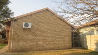 Spaces - 38 square meters of property in Riversdale