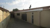 Spaces - 38 square meters of property in Riversdale