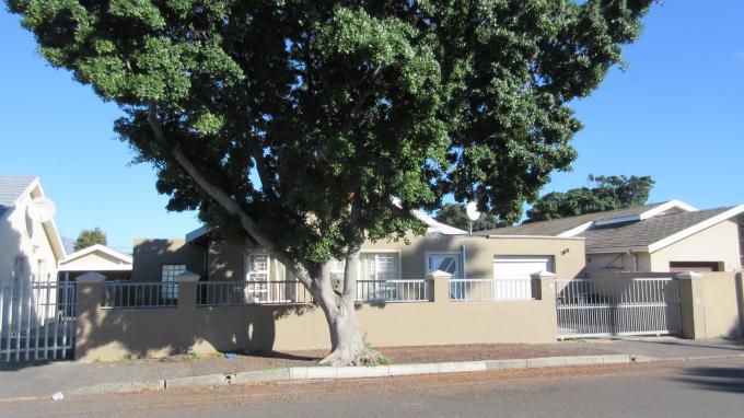 3 Bedroom House for Sale For Sale in Goodwood - Private Sale - MR227981