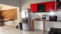 Kitchen - 22 square meters of property in Struisbult