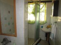 Bathroom 1 - 7 square meters of property in Vanderbijlpark