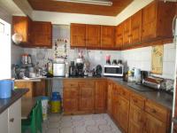 Kitchen - 26 square meters of property in Sherwood Gardens