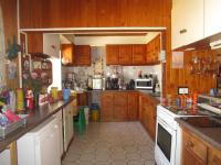 Kitchen - 26 square meters of property in Sherwood Gardens