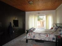 Main Bedroom - 24 square meters of property in Sherwood Gardens