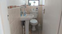 Guest Toilet - 3 square meters of property in Van Riebeeckpark