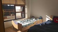 Bed Room 2 - 14 square meters of property in Van Riebeeckpark