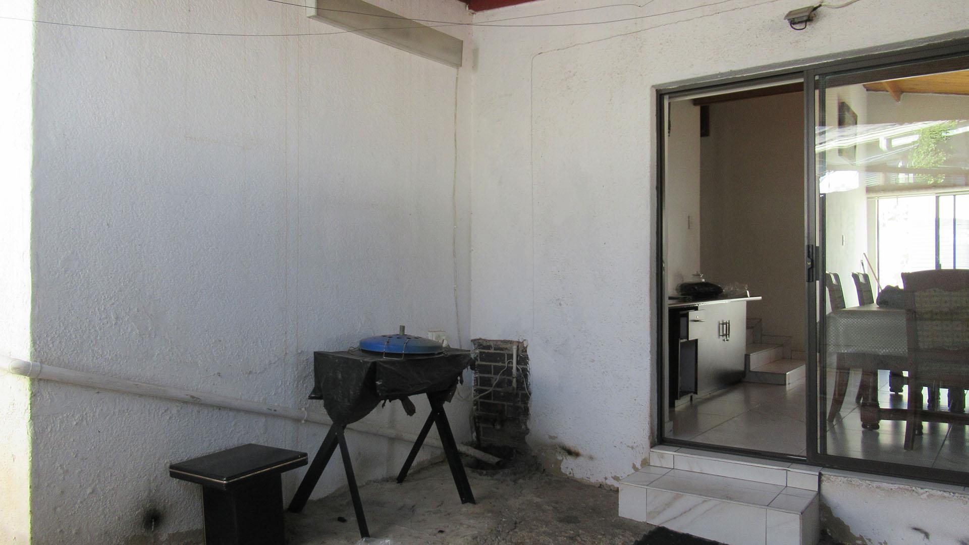 Backyard of property in Gillview