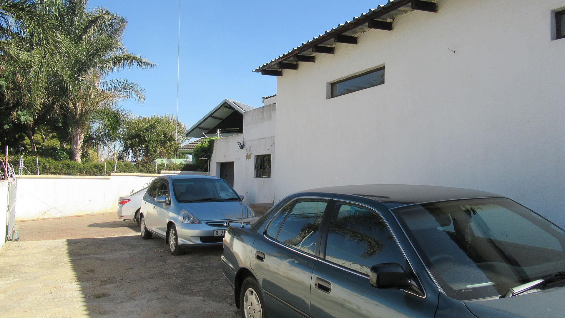 Front View of property in Gillview