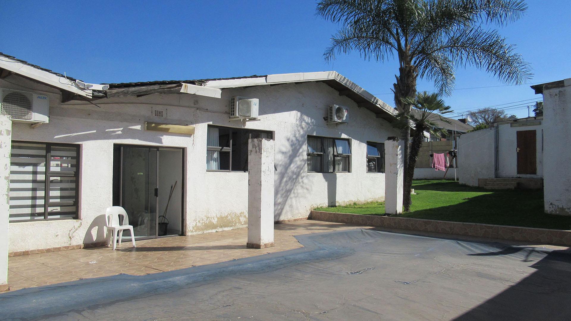 Backyard of property in Gillview