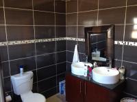 Main Bathroom of property in Bayswater