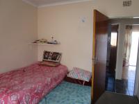 Bed Room 2 - 13 square meters of property in Van Dykpark