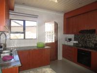 Kitchen - 11 square meters of property in Klipspruit West