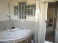 Bathroom 1 - 6 square meters of property in Klipspruit West