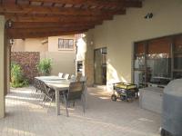 Patio - 36 square meters of property in Three Rivers