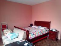 Bed Room 1 of property in Southernwood