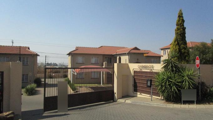 2 Bedroom Sectional Title for Sale For Sale in Castleview - Private Sale - MR230483