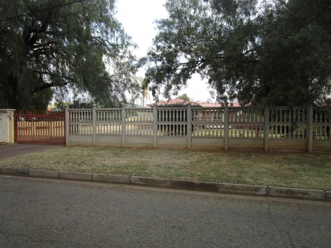 3 Bedroom House for Sale For Sale in Vereeniging - Home Sell - MR230947