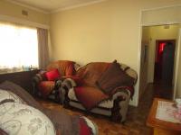 Lounges - 55 square meters of property in Vereeniging