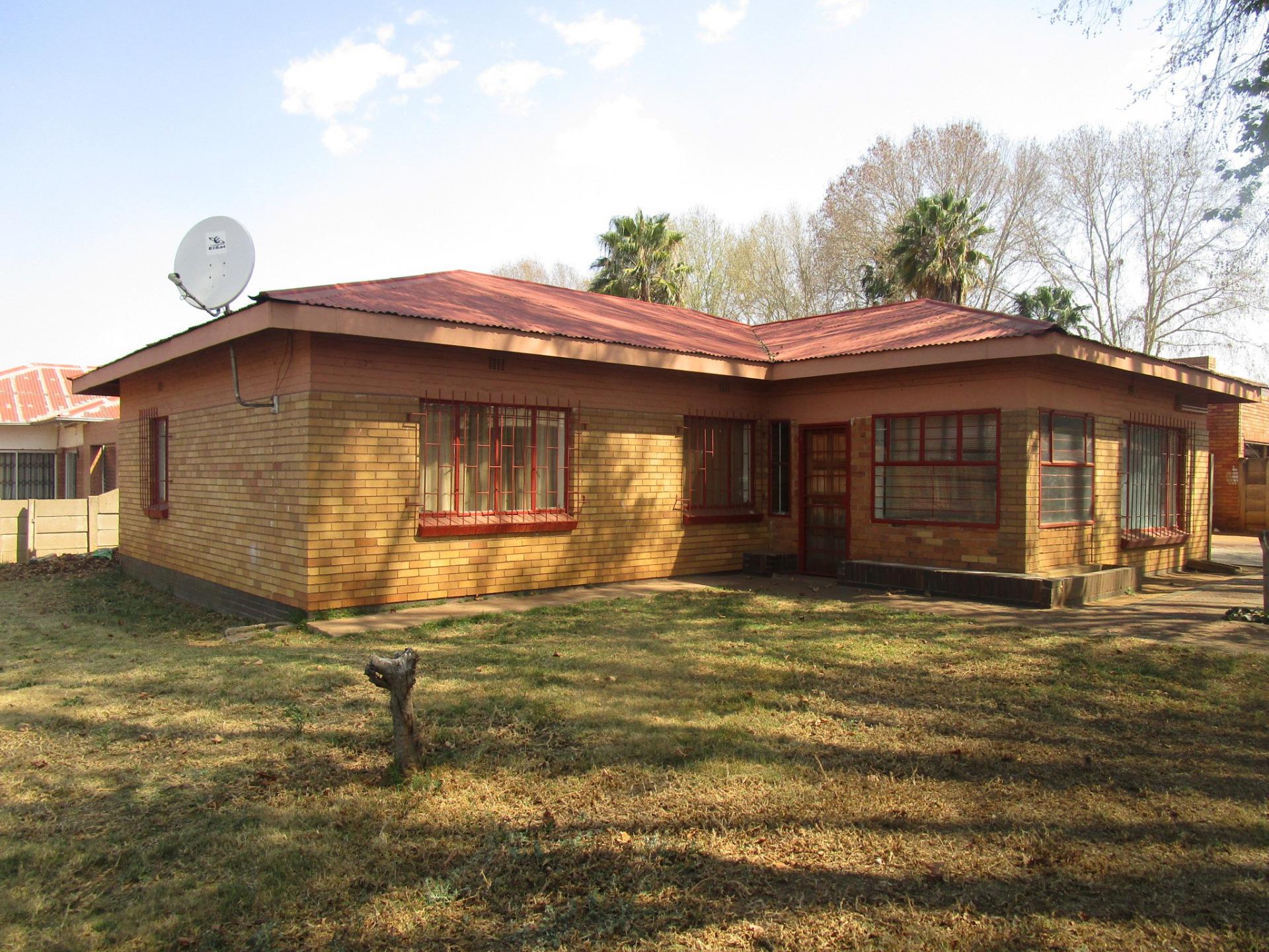 Front View of property in Vanderbijlpark