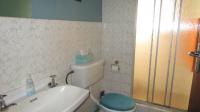 Bathroom 1 - 12 square meters of property in Brentwood Park AH