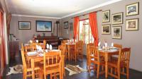 Dining Room - 11 square meters of property in Glenmarais (Glen Marais)