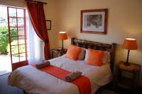 Bed Room 5+ - 33 square meters of property in Glenmarais (Glen Marais)