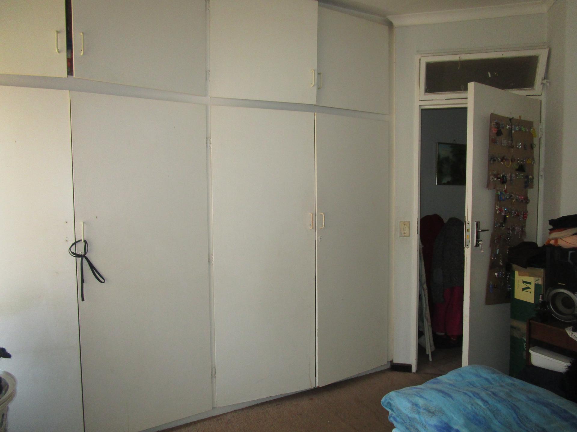 Main Bedroom - 15 square meters of property in Florida