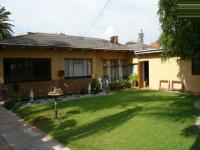 Front View of property in Queenswood