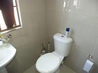 Bathroom 1 of property in Berea - DBN